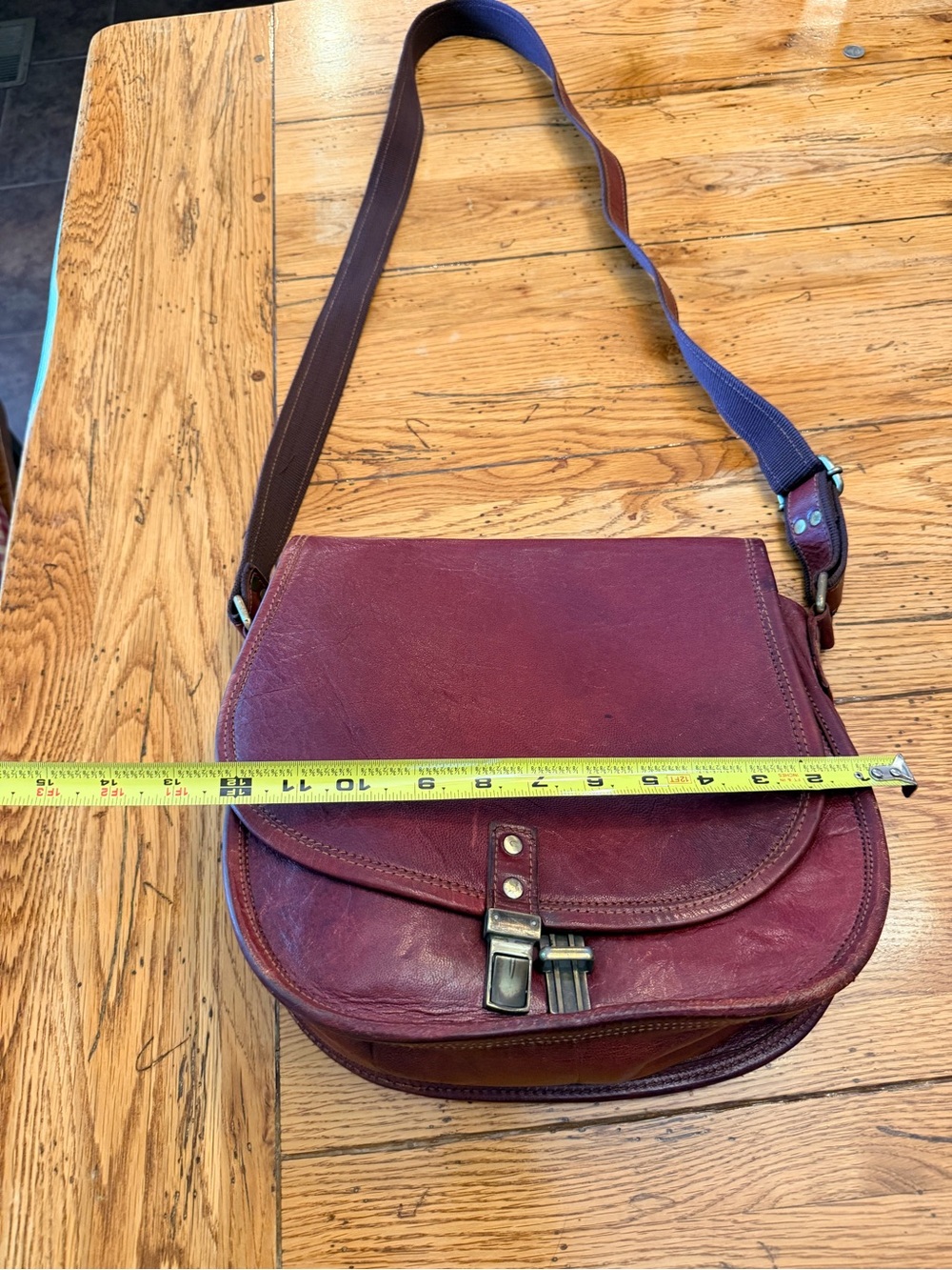 Leather Crossbody Saddle Bag in Burgundy Red - Picture 5 of 8